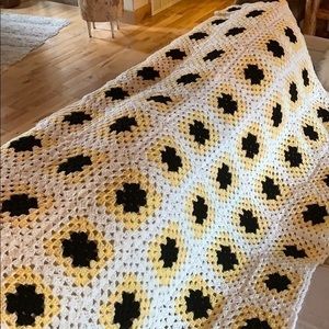 Vintage Afghan Granny Square black yellow blanket